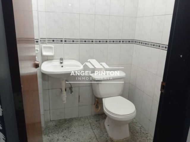 LOCAL COMERCIAL para Alquiler en Barquisimeto - 5
