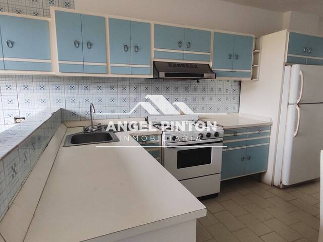 APARTAMENTO para Alquiler en Maracaibo - 4