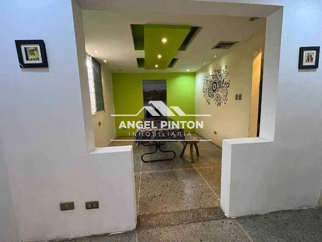 #7449 - CASA COMERCIAL para Venta en Maracaibo - V - 1