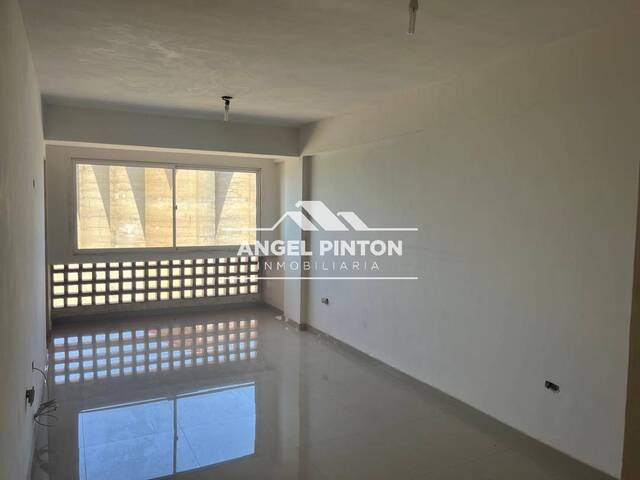 #03011 - APARTAMENTO para Venta en Maracaibo - V - 1