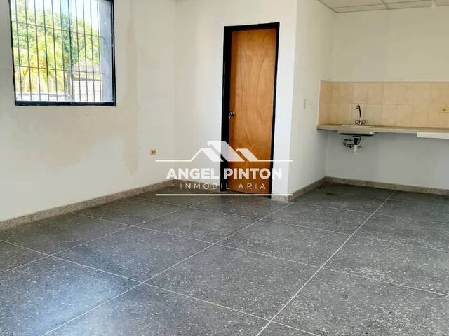 #7360 - CONSULTORIO para Alquiler en Acarigua - P - 1