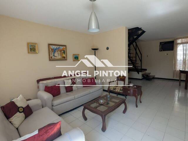 #73673 - CONJUNTO CERRADO para Venta en Maracaibo - V - 3