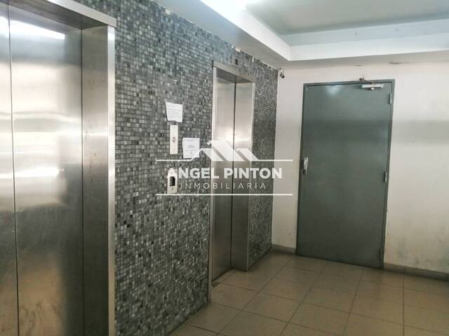 #7384 - OFICINA para Venta en Maracaibo - V - 3