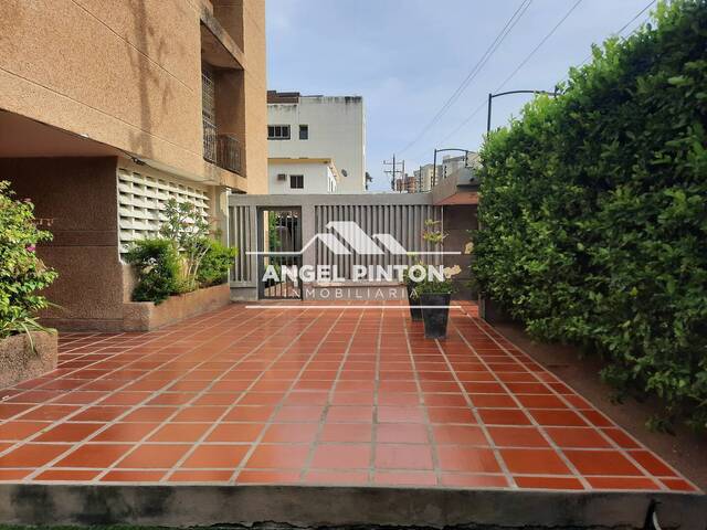 #7425 - APARTAMENTO para Venta en Maracaibo - V - 3