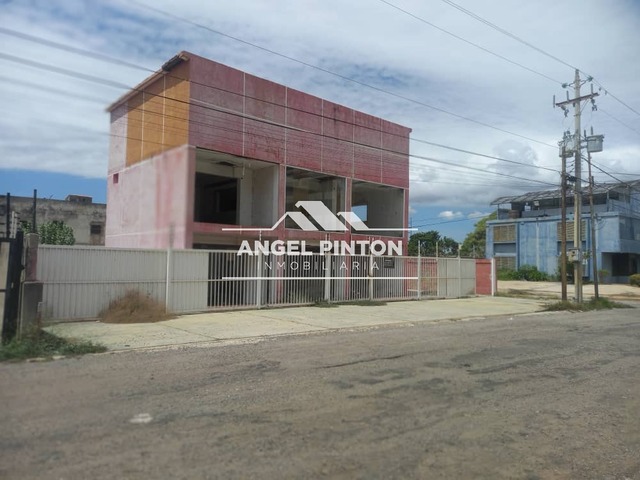 #7540 - EDIFICIO COMERCIAL para Venta en Maracaibo - V - 1