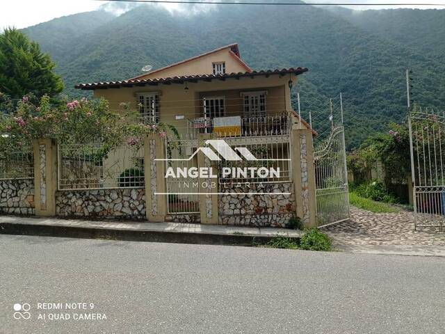 #7552 - CHALET para Venta en La Puerta - T - 1