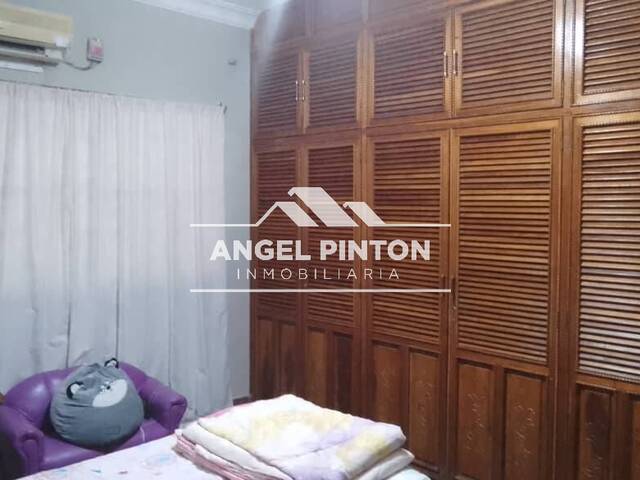 #7590 - CASA para Venta en Maracaibo - V
