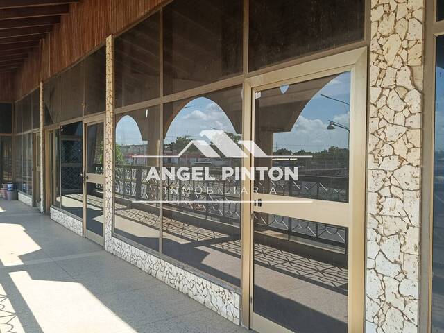 #7567 - LOCAL COMERCIAL para Venta en Cabimas - V - 2