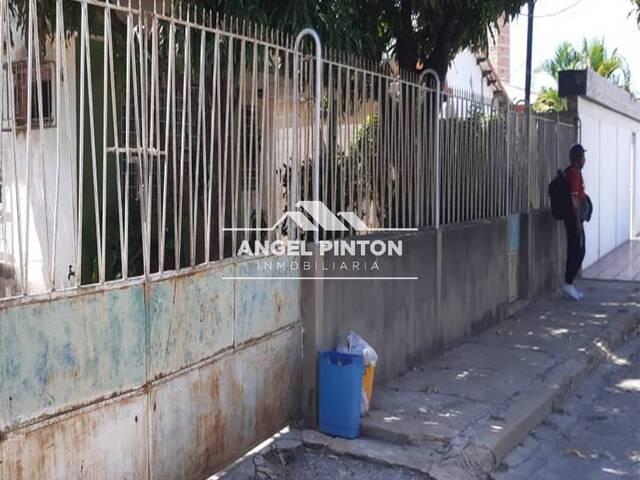 #7676 - CASA para Venta en Maracaibo - V - 3