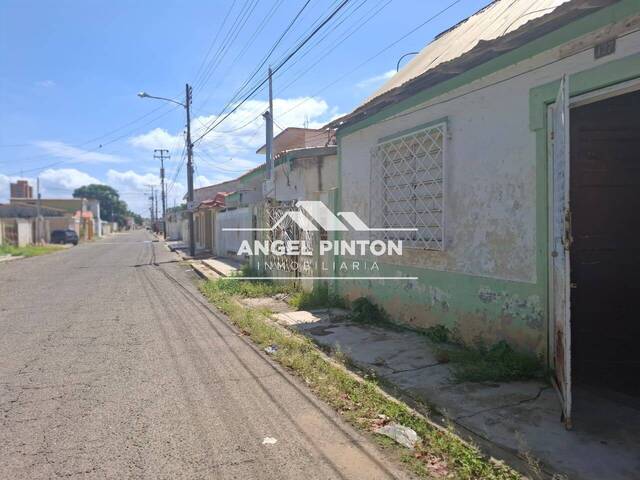 #7637 - CASA para Venta en Cabimas - V - 3