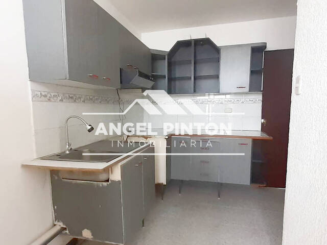 #7721 - APARTAMENTO para Alquiler en Maracaibo - V