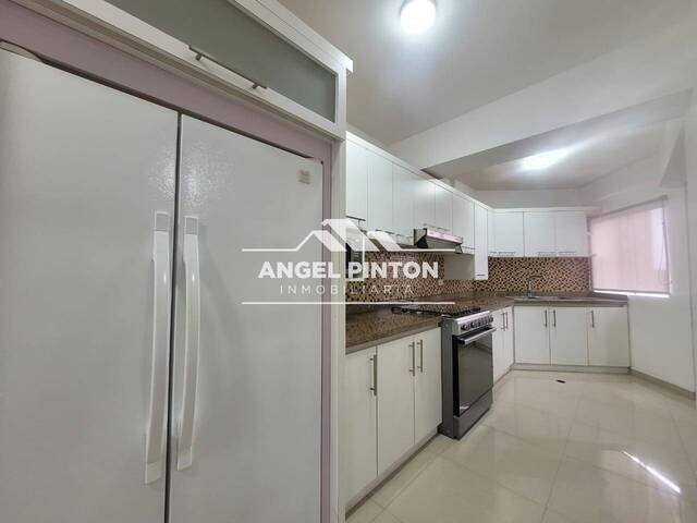 APARTAMENTO para Alquiler en Maracaibo - 4