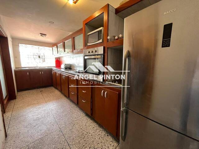#7733 - CASA para Venta en Maracaibo - V