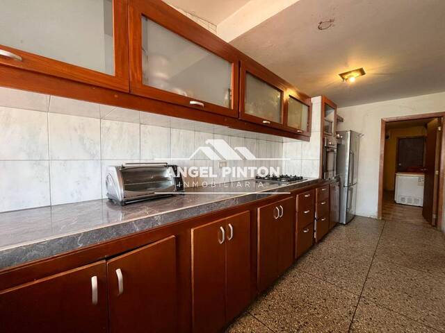 #7733 - CASA para Venta en Maracaibo - V