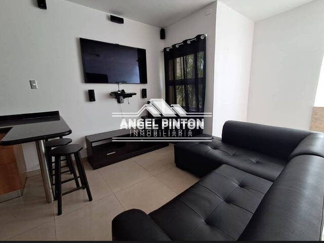 #04040 - CASA para Alquiler en Maracaibo - V