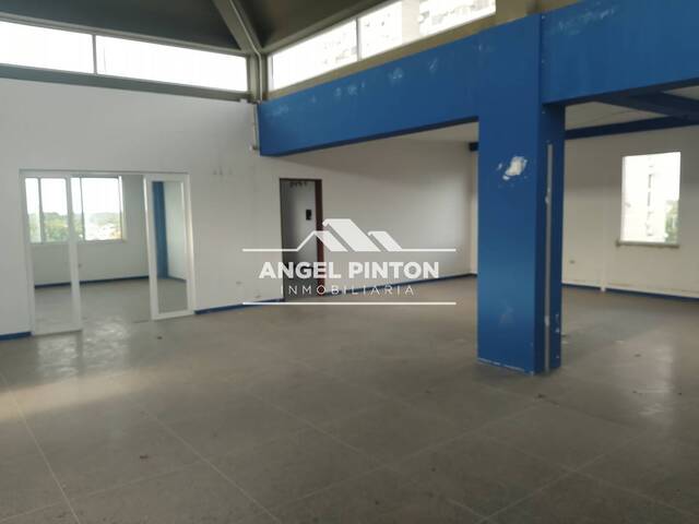 #7758 - LOCAL COMERCIAL para Venta en Maracaibo - V - 2