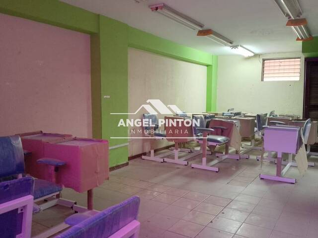 #7793 - OFICINA para Alquiler en Maracaibo - V - 2