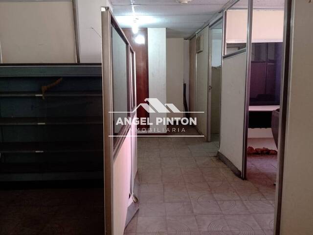 #7795 - OFICINA para Alquiler en Maracaibo - V - 1