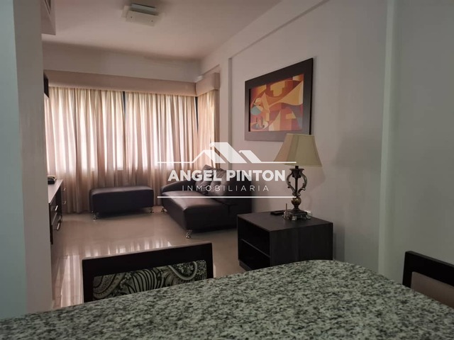 #7820 - APARTAMENTO para Alquiler en Maracaibo - V - 3