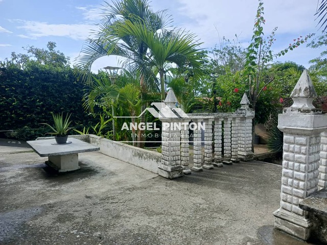#7849 - CASA para Venta en Higuerote - M - 1