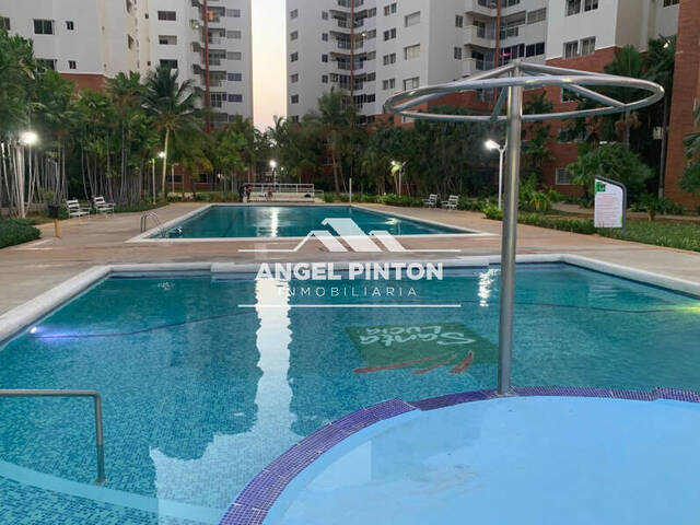 #8899 - APARTAMENTO para Alquiler en Maracaibo - V - 1