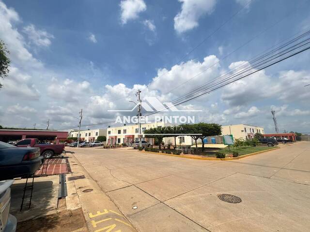 #78747 - CONJUNTO CERRADO para Venta en Maracaibo - V - 2
