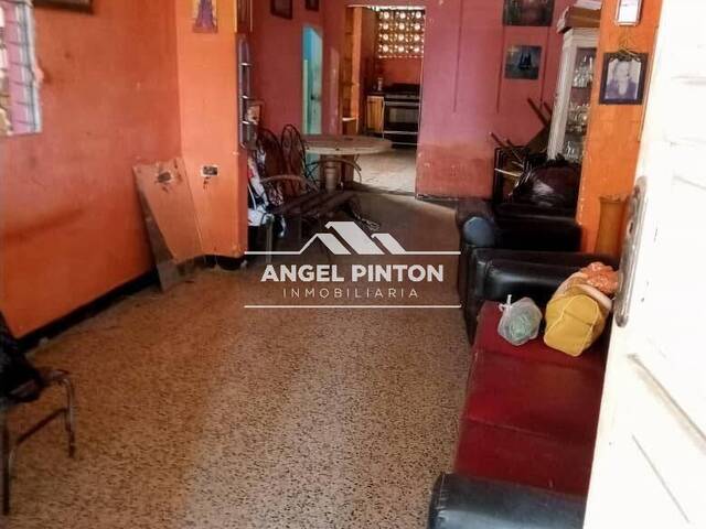 #7904 - CASA COMERCIAL para Venta en Maracaibo - V - 2