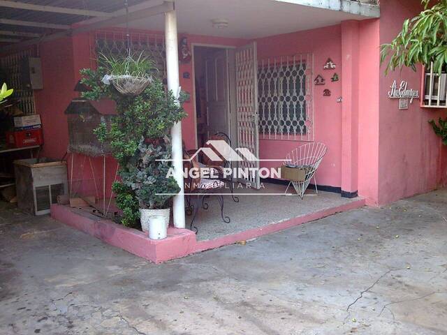 #7904 - CASA COMERCIAL para Venta en Maracaibo - V - 1
