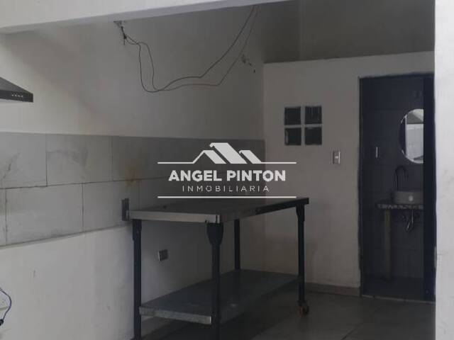 #7907 - LOCAL COMERCIAL para Alquiler en Caracas - A - 3