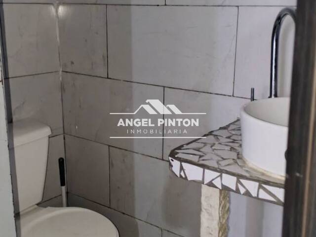 LOCAL COMERCIAL para Alquiler en Caracas - 5