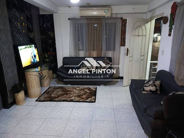 #7900 - CASA para Venta en Caracas - A - 1