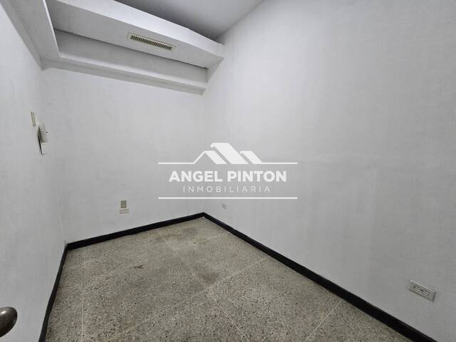 #7944 - LOCAL COMERCIAL para Alquiler en Maracaibo - V - 3