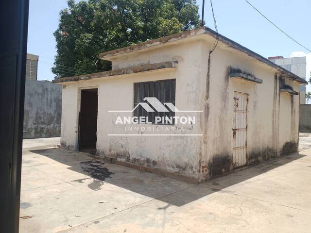 #7963 - CASA COMERCIAL para Alquiler en Maracaibo - V