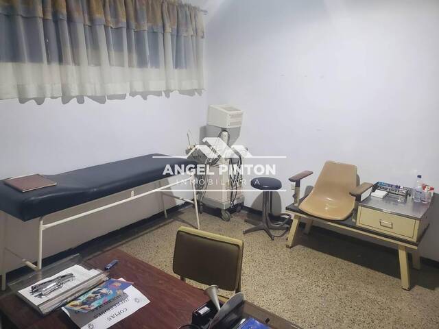 #79917 - CONSULTORIO para Alquiler en Maracaibo - V - 3