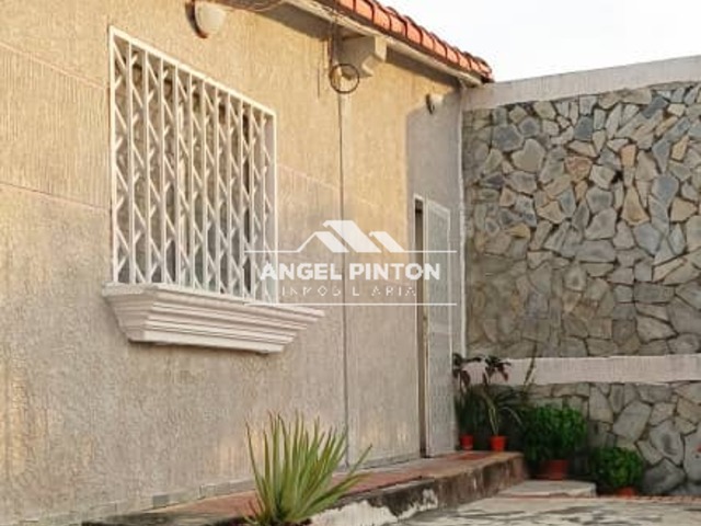 #8039 - CASA para Venta en Araure - P - 3
