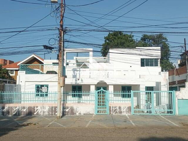 #8054 - CASA COMERCIAL para Venta en Maracaibo - V - 1