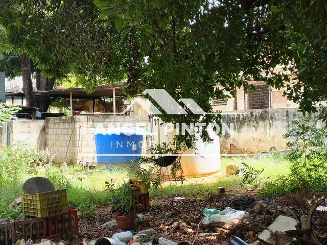 #8055 - TERRENO para Venta en Maracaibo - V - 3