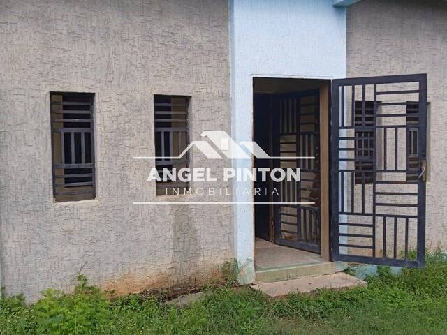 #8078 - CASA para Venta en Maracaibo - V - 2