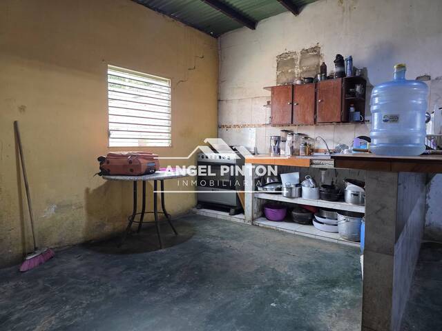 #8093 - CASA para Venta en Maracaibo - V - 3