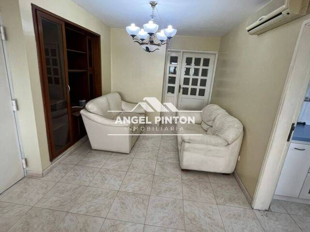 #8121 - APARTAMENTO para Venta en Maracaibo - V - 3