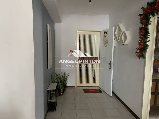 #8122 - APARTAMENTO para Venta en Maracaibo - V - 3