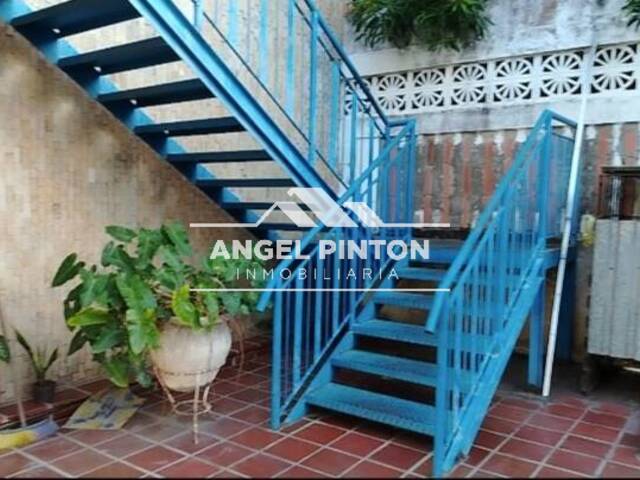 #8130 - APARTAMENTO para Alquiler en Maracaibo - V - 1