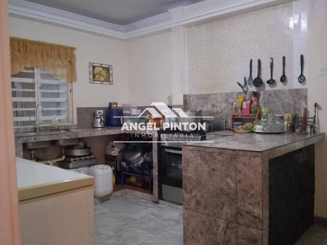 #8140 - CASA para Venta en Maracaibo - V - 1