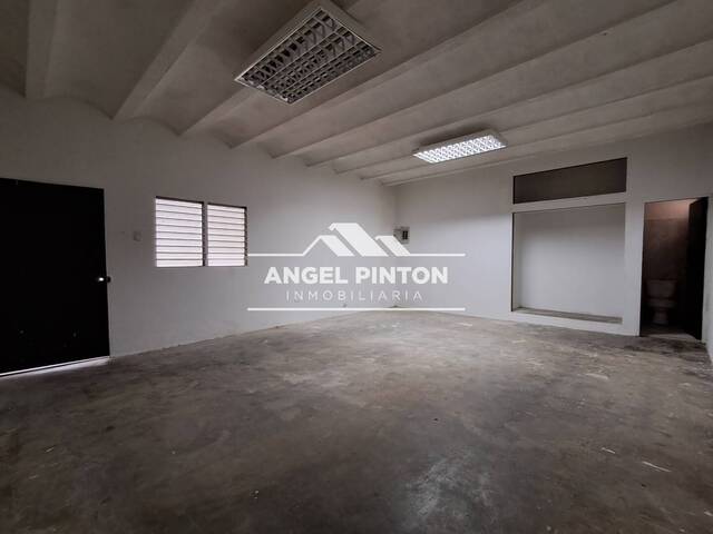 #0890 - CASA COMERCIAL para Alquiler en Maracaibo - V - 3