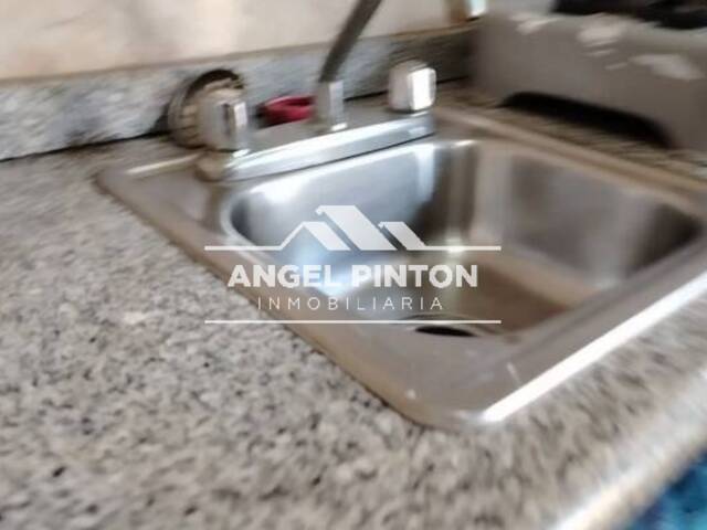 #8168 - APARTAMENTO para Alquiler en Maracaibo - V