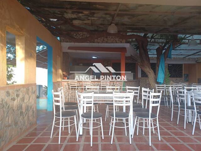 #8170 - LOCAL COMERCIAL para Venta en Maracaibo - V - 2