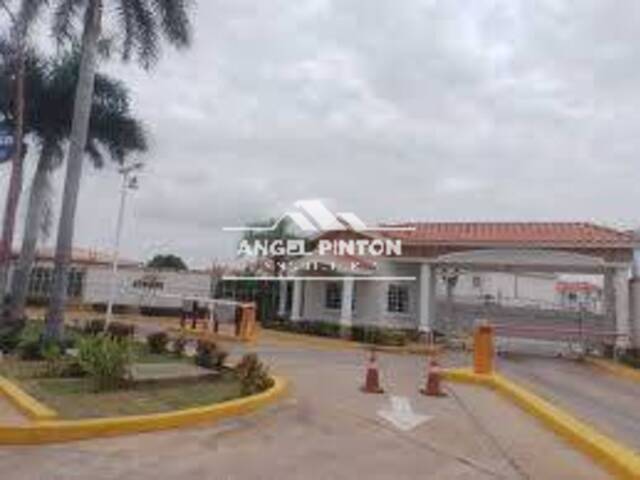 #8190 - CONJUNTO CERRADO para Alquiler en Maracaibo - V - 3