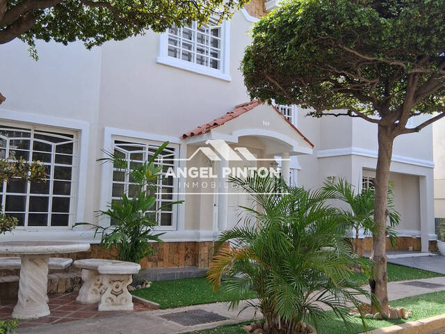 #8190 - CONJUNTO CERRADO para Alquiler en Maracaibo - V - 2