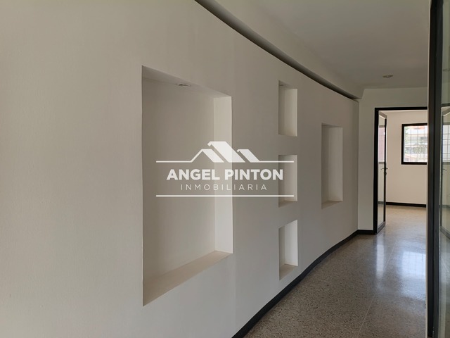 #0135 - LOCAL COMERCIAL para Alquiler en Maracaibo - V