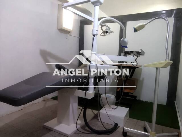 #8197 - CONSULTORIO para Alquiler en Maracaibo - V - 2